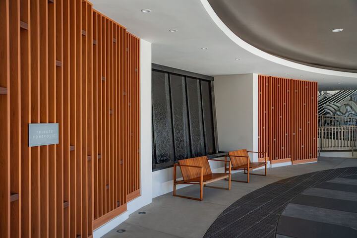 Hotel 5 of 86