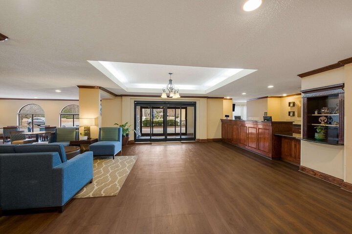 Hotel Interior 8 of 35