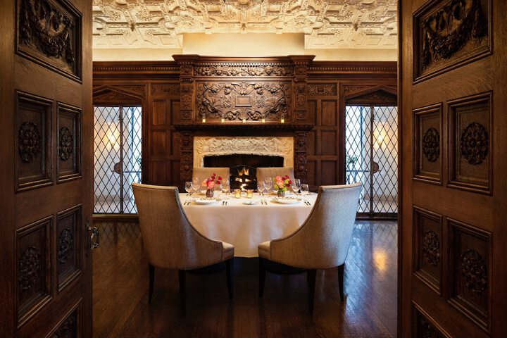 Dining 53 of 76