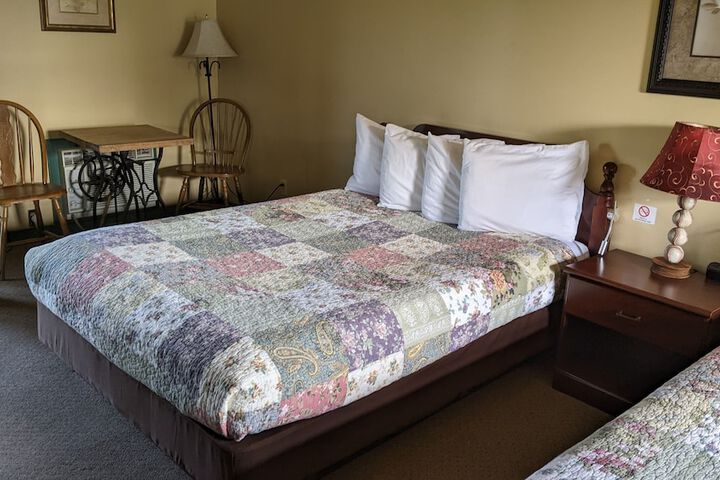 Room 12 of 34