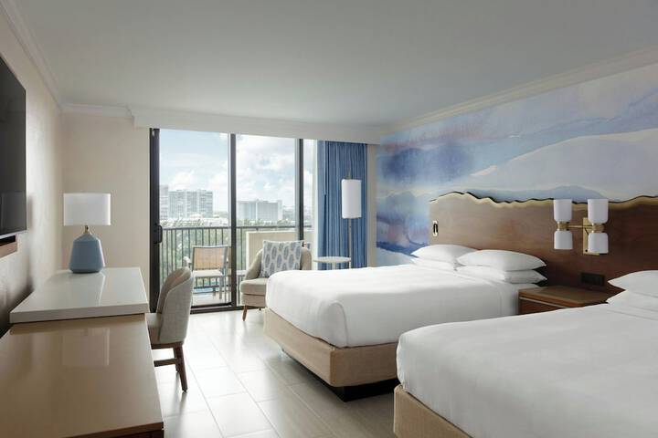 Fort Lauderdale Marriott Harbor Beach Resort & Spa