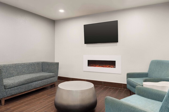 Baymont by Wyndham Georgetown / Lexington North