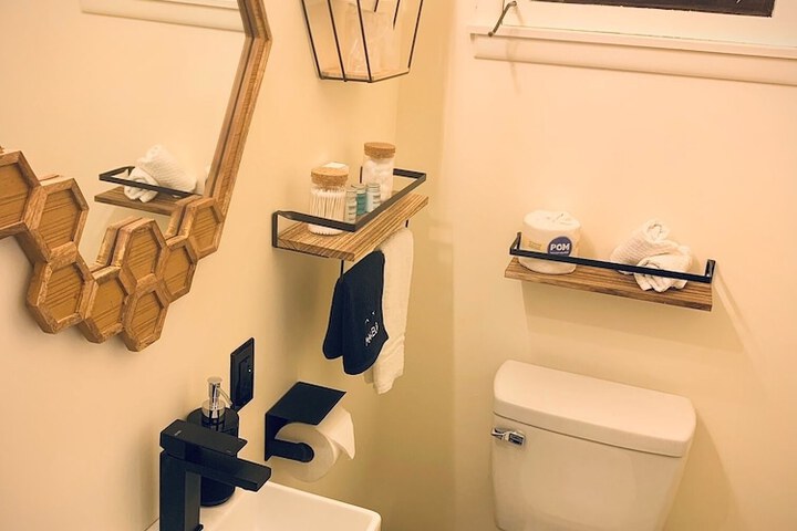 Room 54 of 100