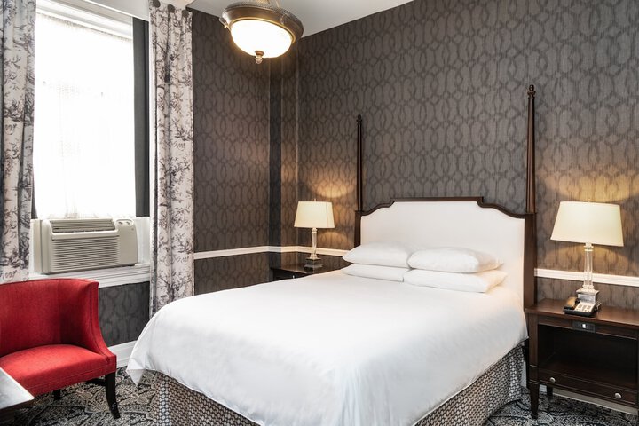 Room 45 of 144