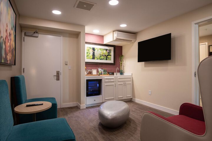 Room 19 of 31