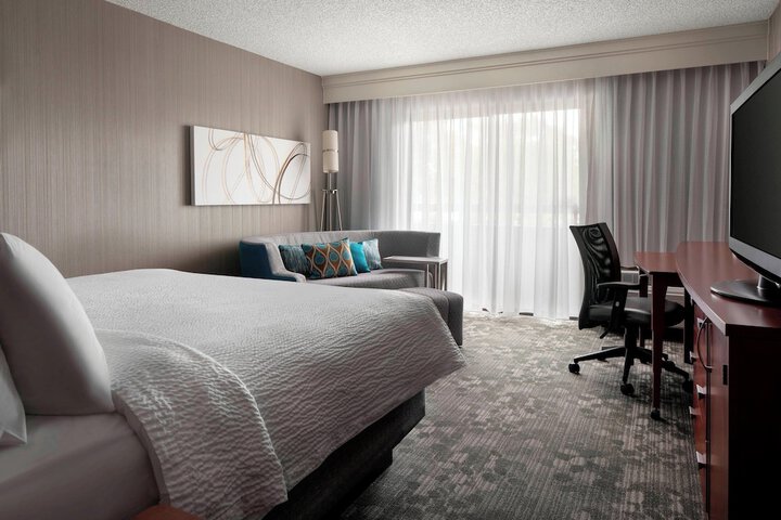 Courtyard by Marriott San Francisco Airport