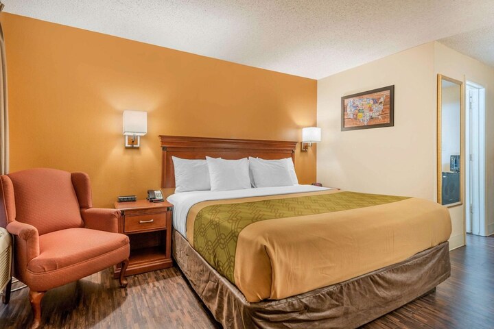 Room 12 of 39