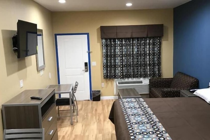 Room 38 of 42