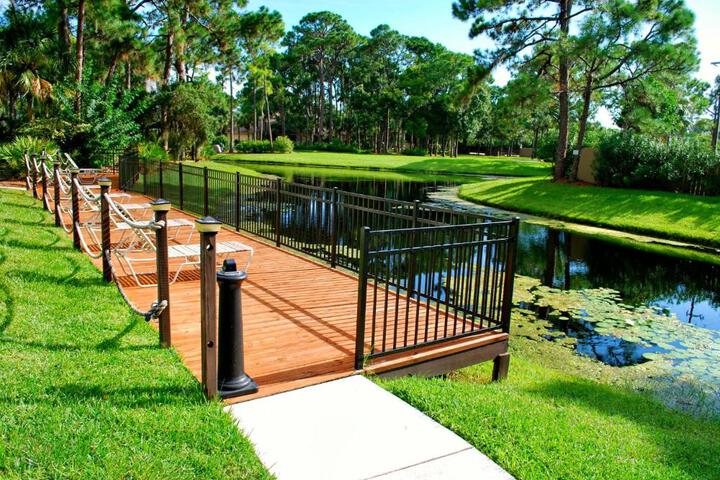 LUX VILLAs on beautiful Palmer Ranch