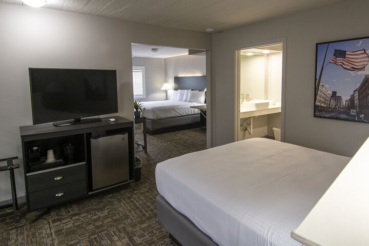 Room 33 of 41