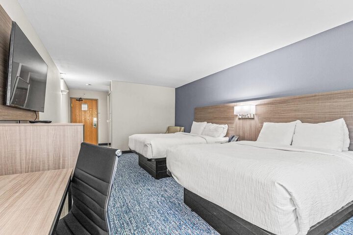 Quality Inn & Suites on the River