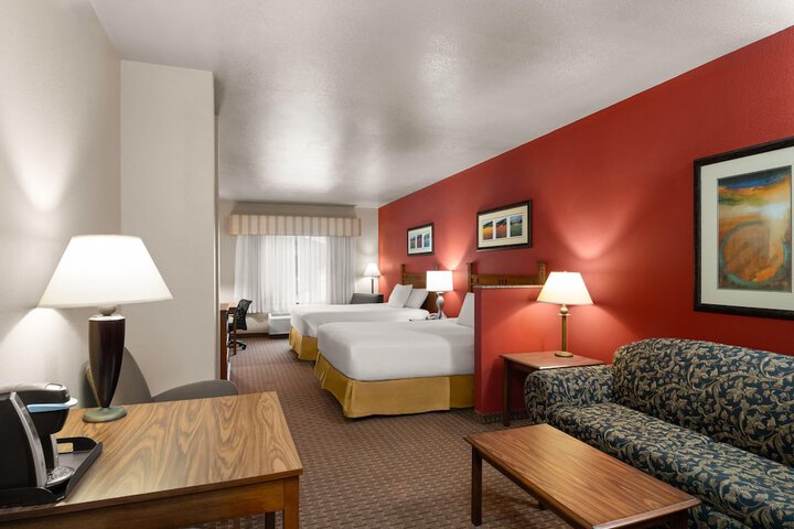 Baymont Inn and Suites by Wyndham Sturgis