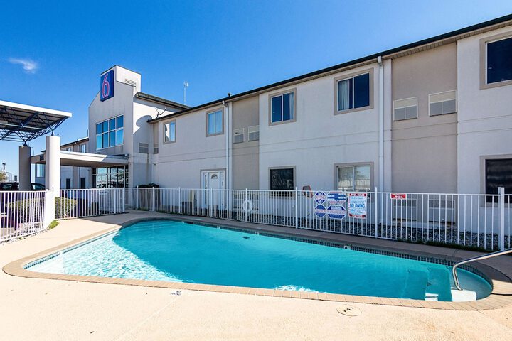 Pool 6 of 56