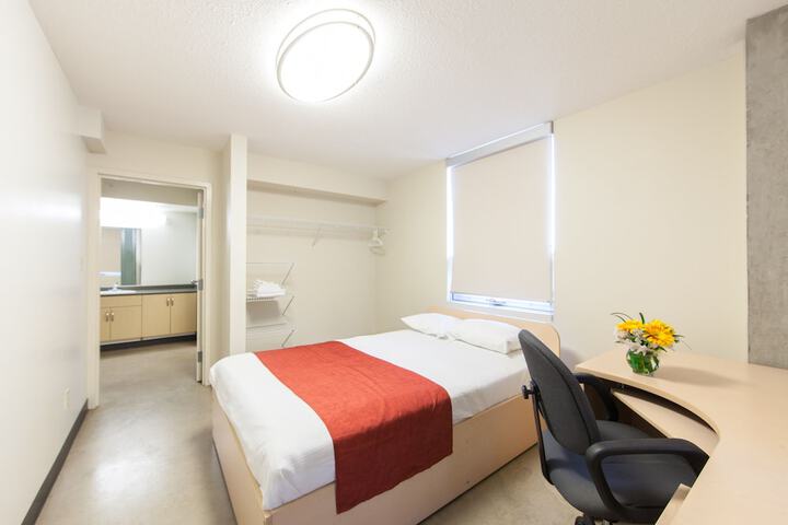 Room 40 of 80