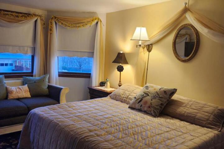 The White Birch Inn