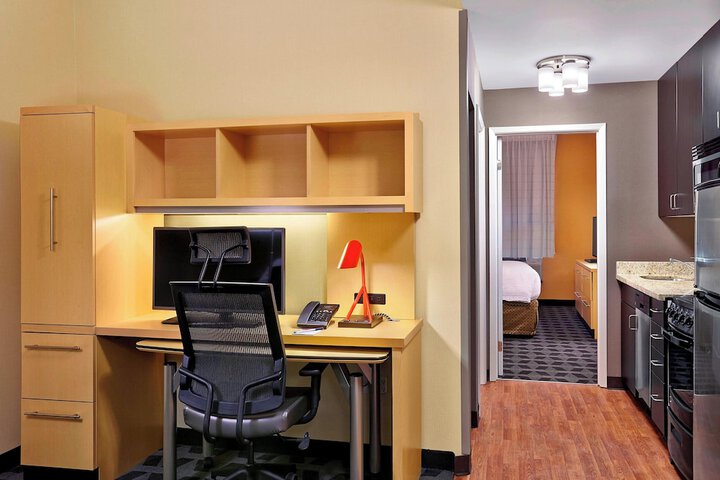 Room 44 of 65
