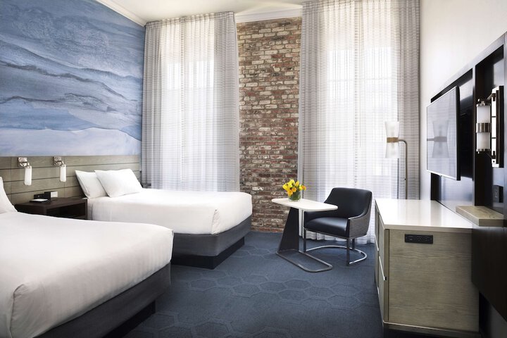 Room 11 of 35