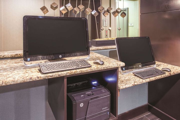 Business Center 25 of 25