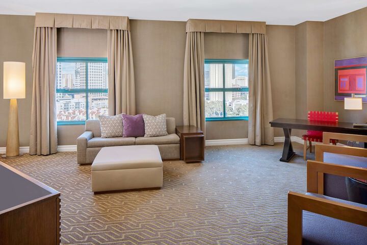 Room 21 of 64
