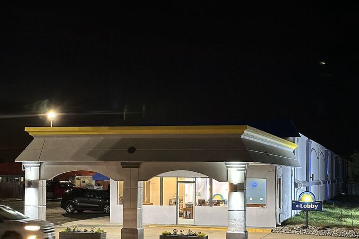 Days Inn by Wyndham Salina South