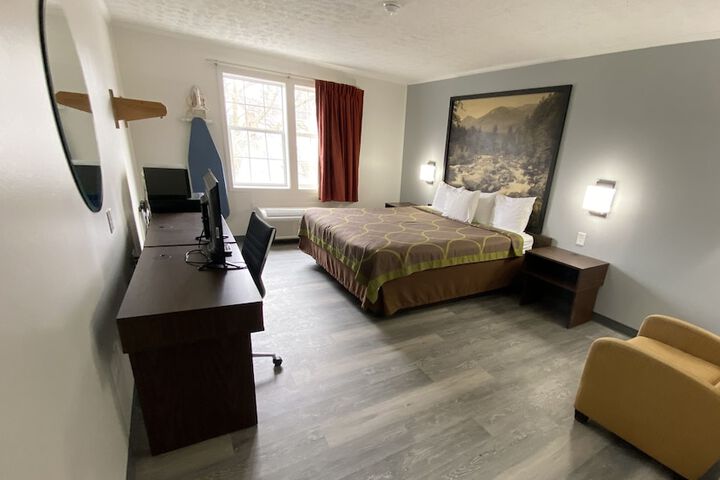 Room 16 of 17