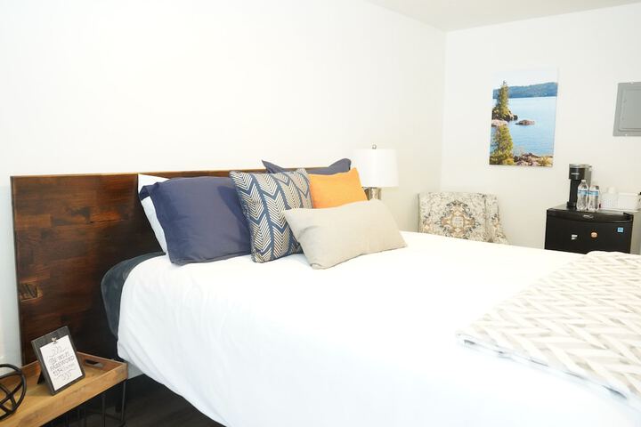 Room 14 of 27