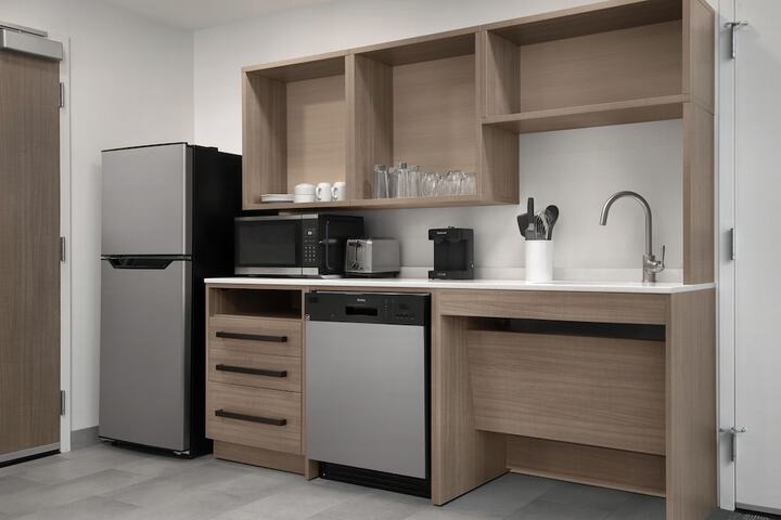 Home2 Suites by Hilton Syracuse Liverpool Airport Area