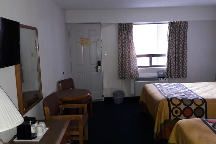 Room 15 of 31