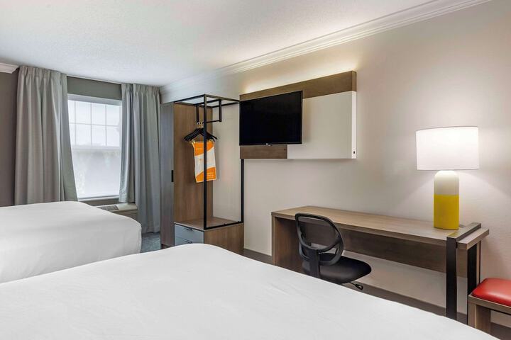 Room 17 of 41