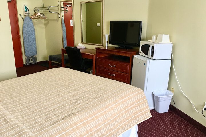 Room 37 of 67