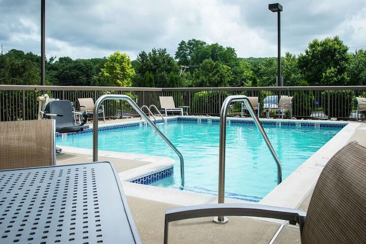 Pool 6 of 60