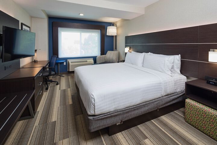 Holiday Inn Express Sunnyvale - Silicon Valley by IHG