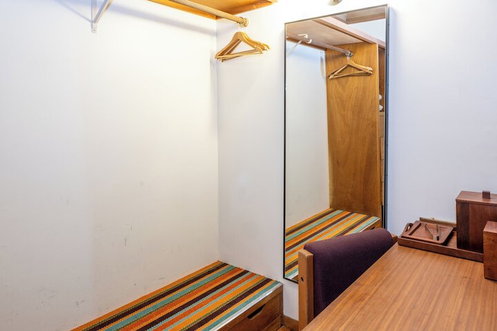 Room 27 of 57