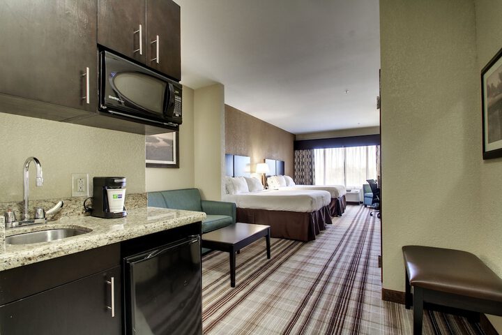 Room 19 of 53