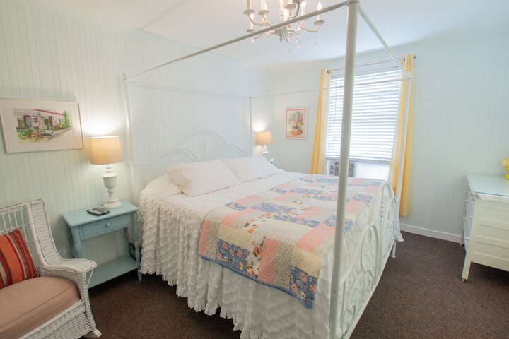Room 126 of 162