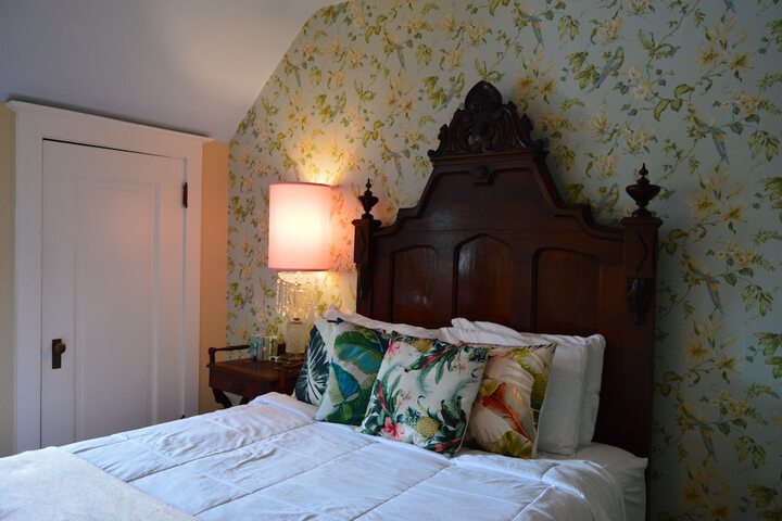 Room 29 of 35