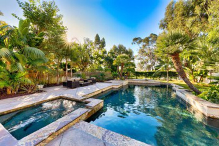 5BDRM Villa Via Mil Cumbres