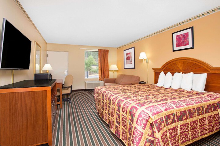 Room 16 of 20