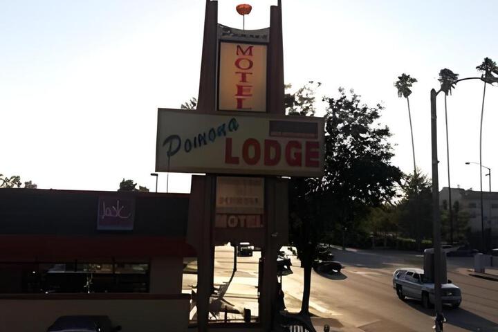 Pomona Lodge Motel