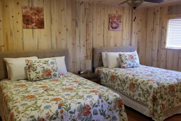 Bluff Gardens Cabins