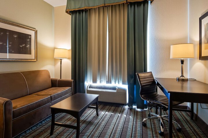 Room 15 of 20