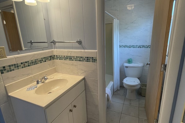 Beau Rivage Motel
