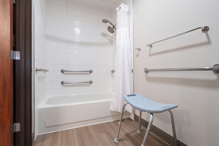 Best Western Lake Oswego / Portland Hotel & Suites
