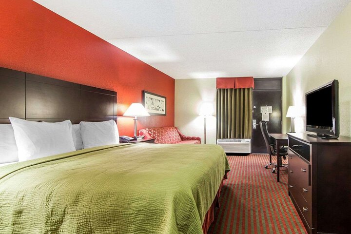 Room 20 of 32