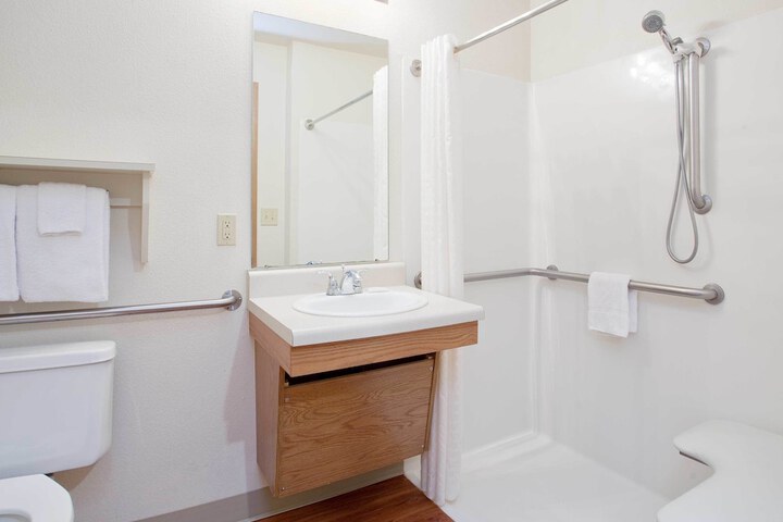 WoodSpring Suites College Station