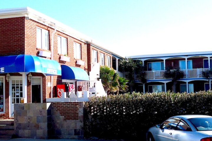 Hotel 2 of 59