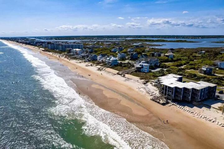 Seaside Joy - This is your happy place!