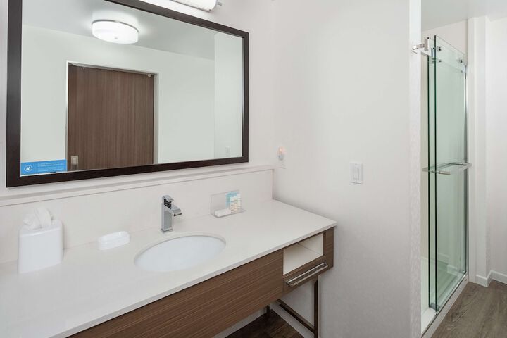 Room 41 of 54