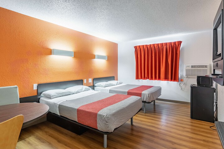 Room 26 of 31