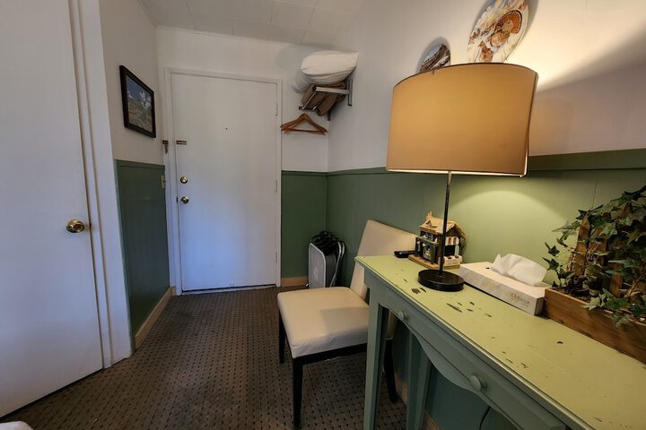 Room 60 of 126